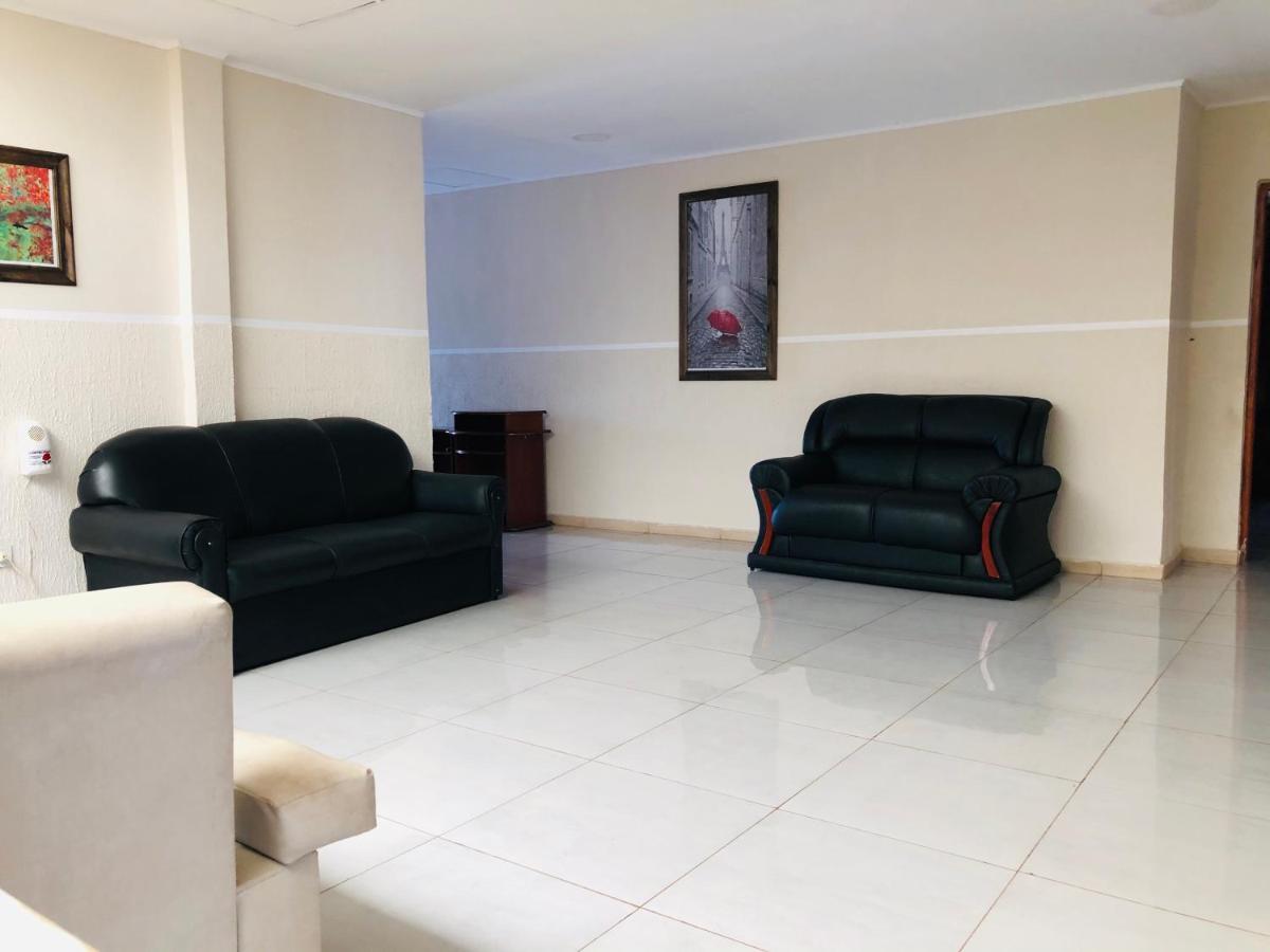 La Familia Hotel Πουέρτο Ιγκουασού Εξωτερικό φωτογραφία